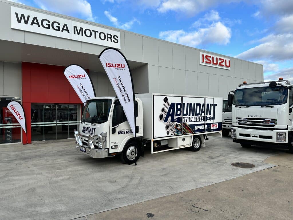 Abundant repair truck; side on.