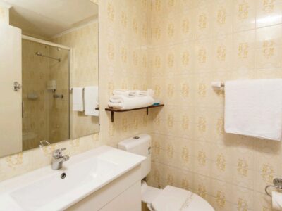 Club-SL-Bath-1-1200x800