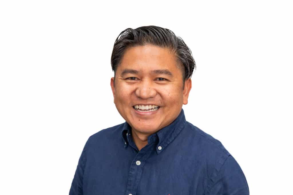 Bio image of Dr George Castillo