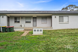 2/7 Sherwood Avenue, Kooringal, NSW 2650