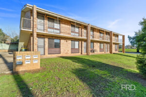 3/21 Nordlingen Drive, Tolland, NSW 2650