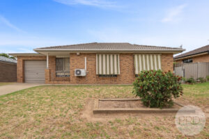 2/10 O'Regan St, Ashmont, NSW 2650