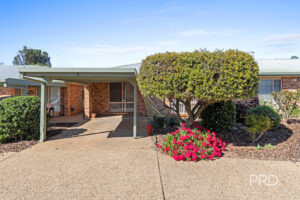 3/10 Bulolo St, Ashmont, NSW 2650